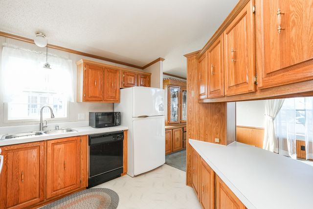 81 Sugar Court, Manteno, IL 60950