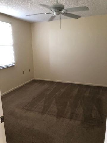 3525 Village Boulevard 406, West Palm Beach, FL 33409