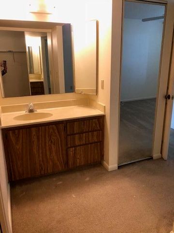 3525 Village Boulevard 406, West Palm Beach, FL 33409