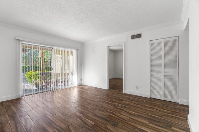 6181 NW 57TH Street 107, Tamarac, FL 33319