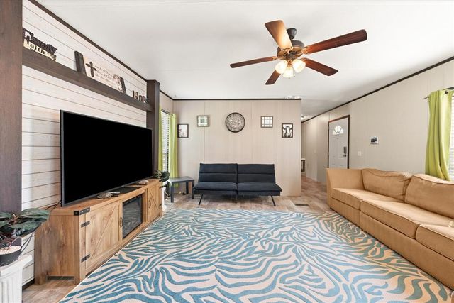 6220 N Anderson Road, Guthrie, OK 73044