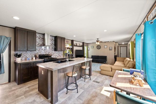 6220 N Anderson Road, Guthrie, OK 73044