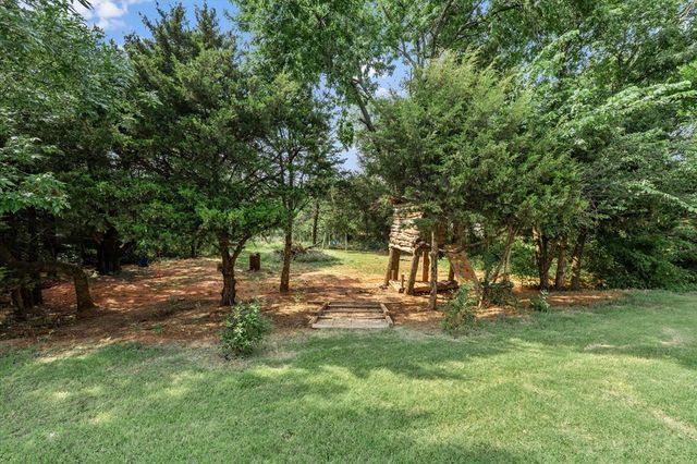 6220 N Anderson Road, Guthrie, OK 73044