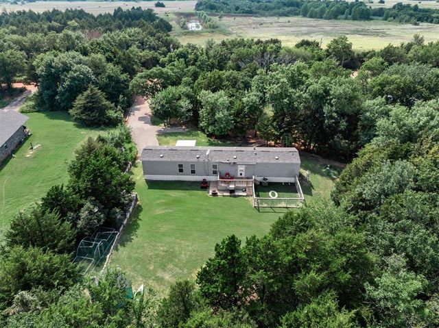 6220 N Anderson Road, Guthrie, OK 73044