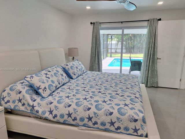 4440 SW 14 pl, Cape Coral, FL 33991