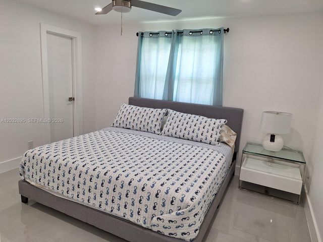 4440 SW 14 pl, Cape Coral, FL 33991