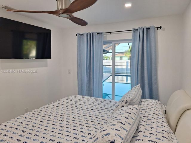 4440 SW 14 pl, Cape Coral, FL 33991