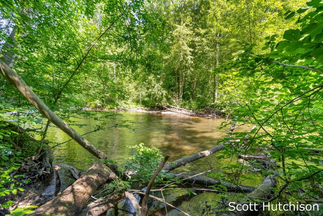 2710 12 Mile Road NE, Rockford, MI 49341