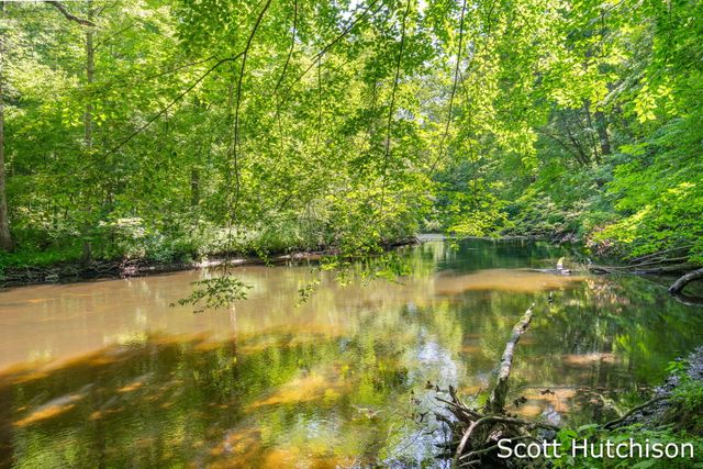 2710 12 Mile Road NE, Rockford, MI 49341