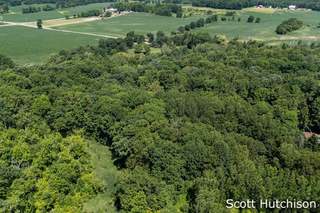 2710 12 Mile Road NE, Rockford, MI 49341