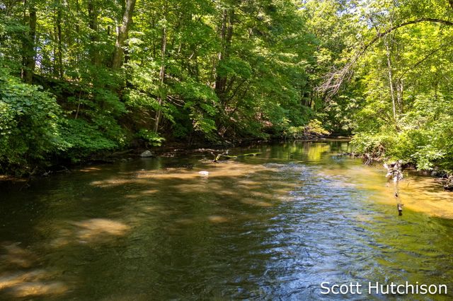 2710 12 Mile Road NE, Rockford, MI 49341