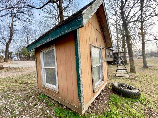 122 Runway Lane, Salem, AR 72576