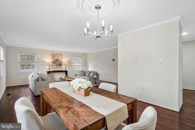 13107 PENNYPACKER LN, Fairfax, VA 22033