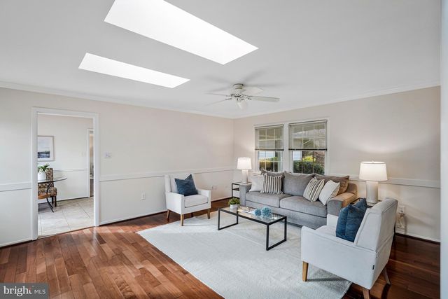 13107 PENNYPACKER LN, Fairfax, VA 22033