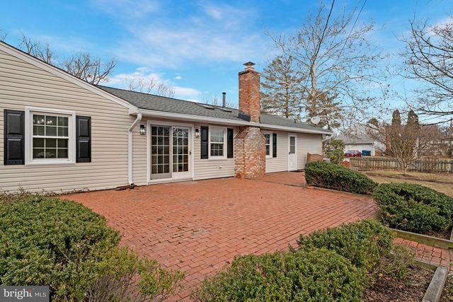 13107 PENNYPACKER LN, Fairfax, VA 22033