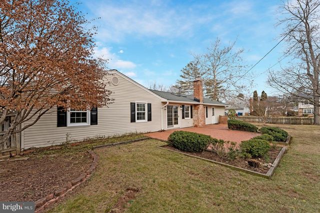 13107 PENNYPACKER LN, Fairfax, VA 22033