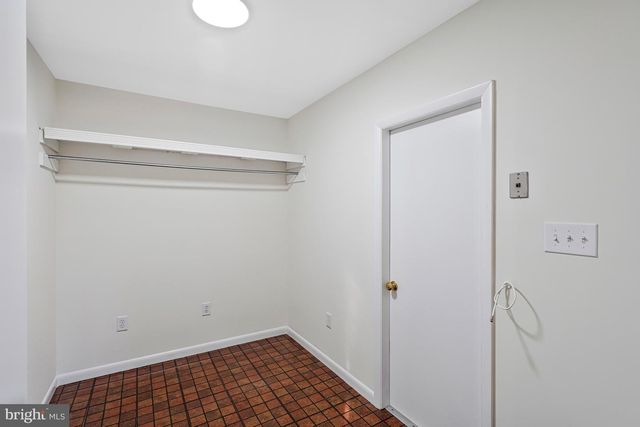 13107 PENNYPACKER LN, Fairfax, VA 22033