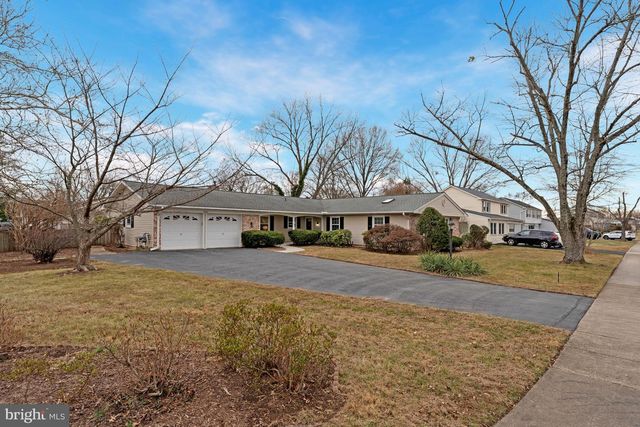 13107 PENNYPACKER LN, Fairfax, VA 22033