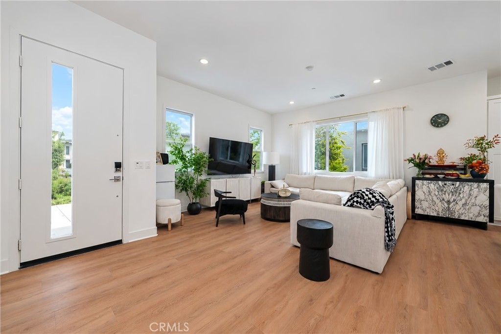 107 Sawbuck, Irvine, CA 92618 — photo 2