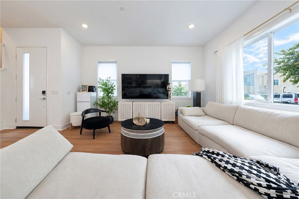 107 Sawbuck, Irvine, CA 92618 — photo 4