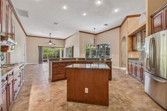 614 VINTAGE WAY, Brandon, FL 33511