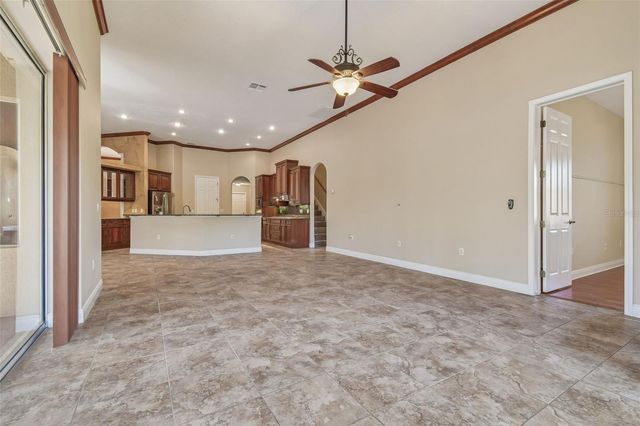 614 VINTAGE WAY, Brandon, FL 33511