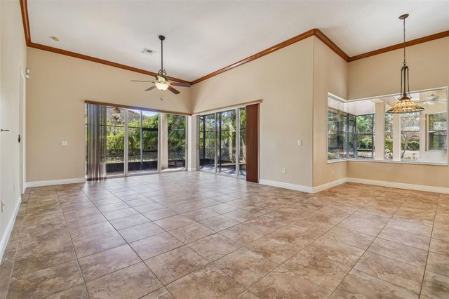 614 VINTAGE WAY, Brandon, FL 33511