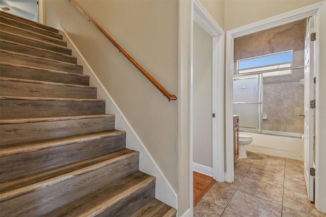 614 VINTAGE WAY, Brandon, FL 33511