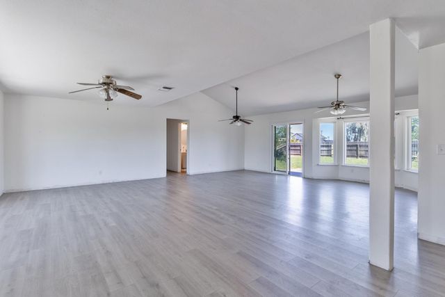 36805 Blanca Avenue, Madera, CA 93636