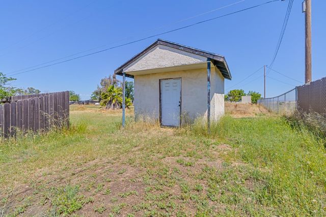 36805 Blanca Avenue, Madera, CA 93636