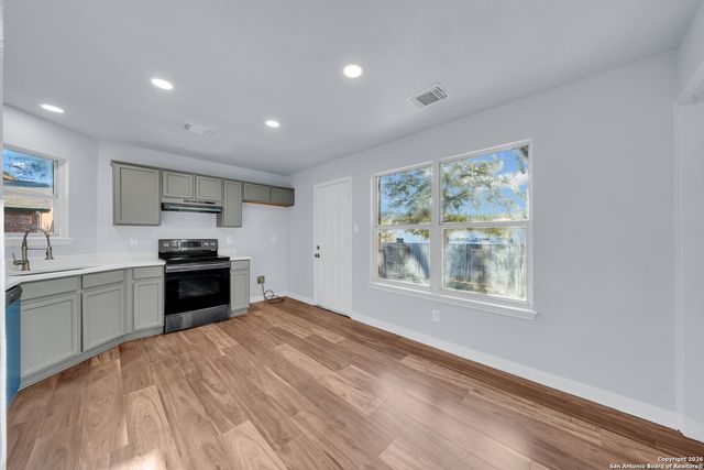 4027 Albright, San Antonio, TX 78247