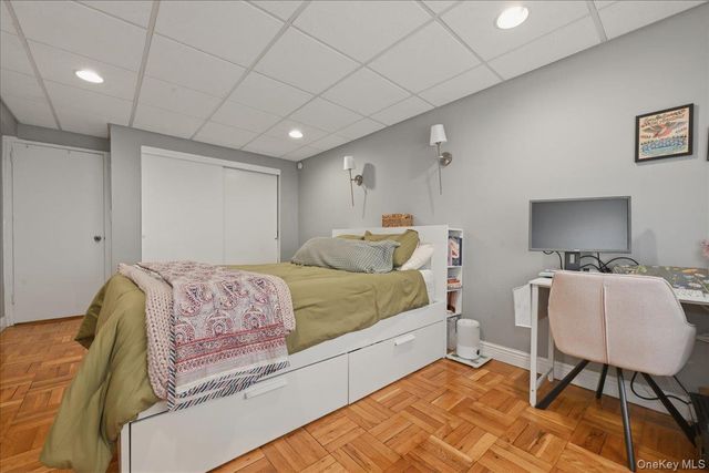 200 Atlantic Avenue Apartment 107, Lynbrook, NY 11563