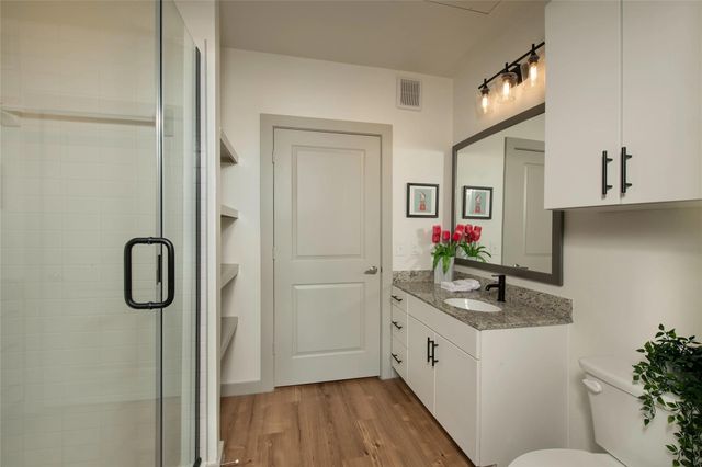 1107 Shepherd Drive 529, Houston, TX 77007