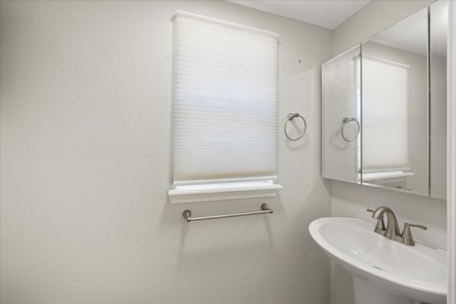 6606 Ashley Court, Granbury, TX 76049