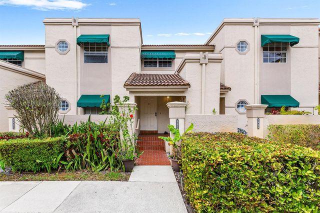 6626 Via Regina, Boca Raton, FL 33433