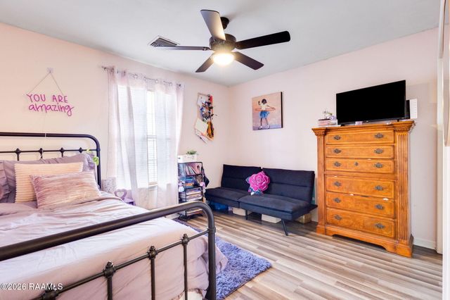 113 Country Living Drive, Lafayette, LA 70507