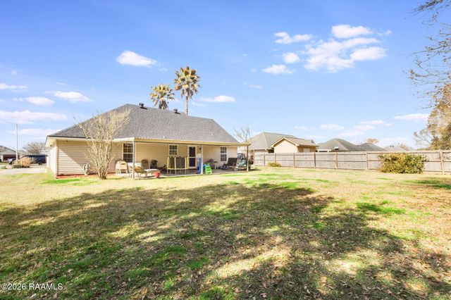 113 Country Living Drive, Lafayette, LA 70507