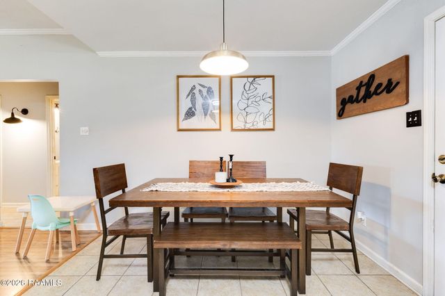 113 Country Living Drive, Lafayette, LA 70507