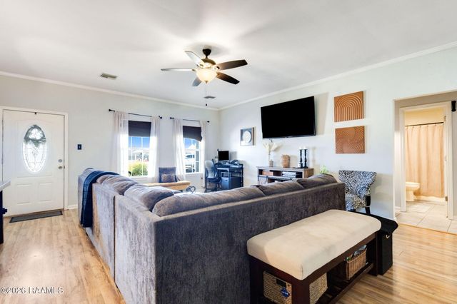 113 Country Living Drive, Lafayette, LA 70507