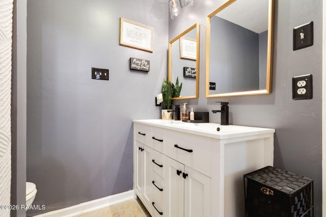 113 Country Living Drive, Lafayette, LA 70507