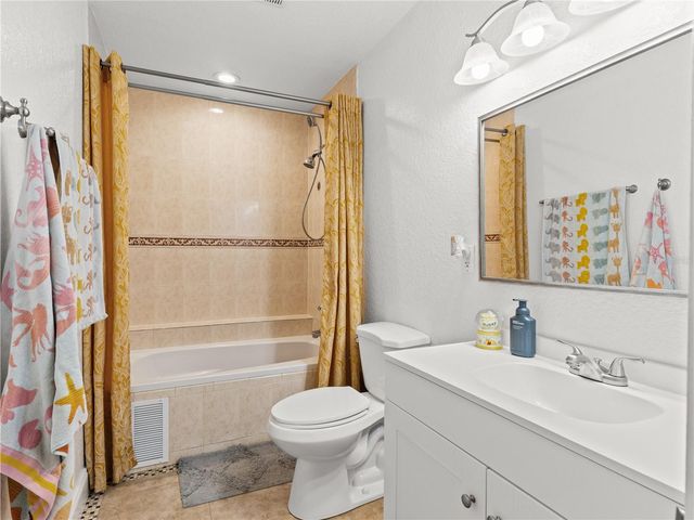 14 WHETSTONE LANE, Palm Coast, FL 32164