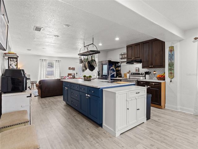 14 WHETSTONE LANE, Palm Coast, FL 32164