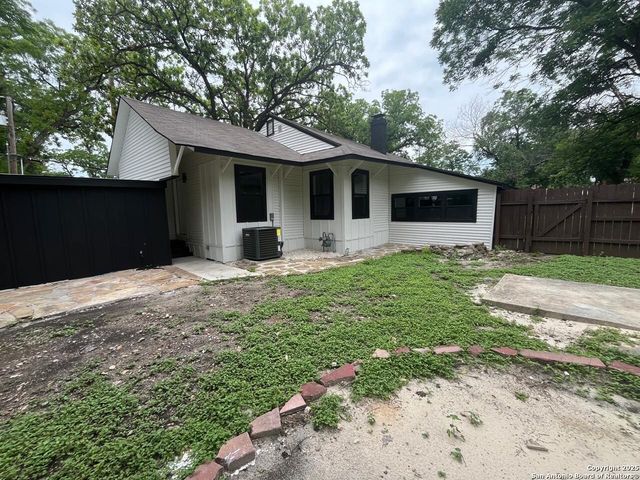 520 Frost, San Antonio, TX 78201