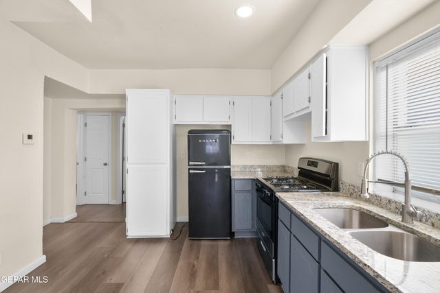 2721 SACRAMENTO Avenue, El Paso, TX 79930