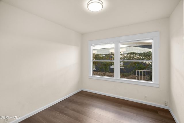 2721 SACRAMENTO Avenue, El Paso, TX 79930