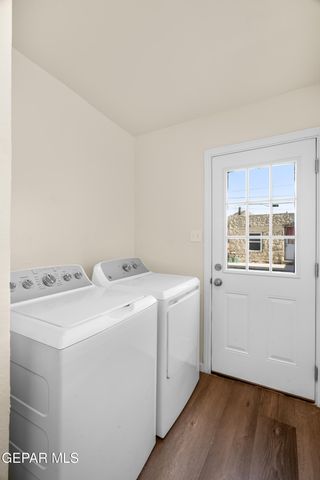 2721 SACRAMENTO Avenue, El Paso, TX 79930