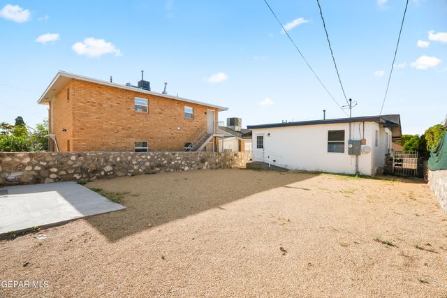 2721 SACRAMENTO Avenue, El Paso, TX 79930