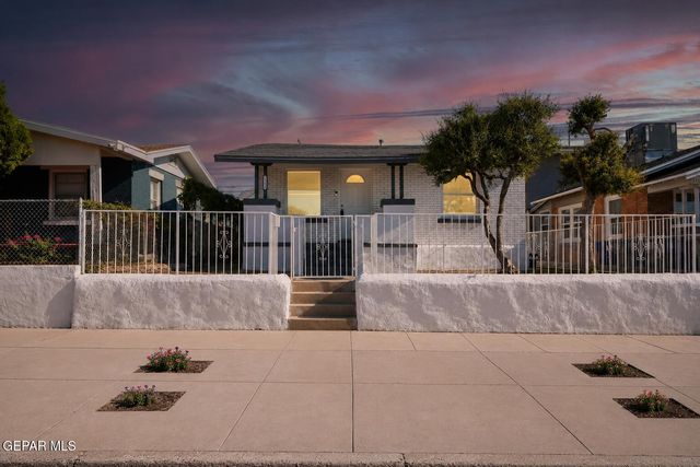 2721 SACRAMENTO Avenue, El Paso, TX 79930