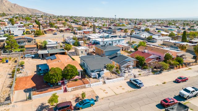 2721 SACRAMENTO Avenue, El Paso, TX 79930