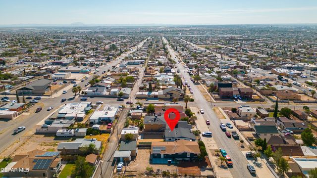 2721 SACRAMENTO Avenue, El Paso, TX 79930